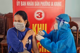 Gia Lai thống nhất kế hoạch tiếp nhận 79.980 liều vắc xin AstraZeneca và Moderna