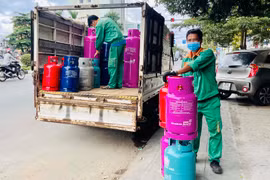 Giá gas tăng vọt: Người tiêu dùng thêm gánh nặng