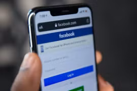 Facebook khóa tài khoản chưa bật chức năng Protect