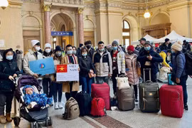 Đã sơ tán hơn 3.500 người Việt tại Ukraine, chuyến bay đầu tiên về nước trưa 8.3