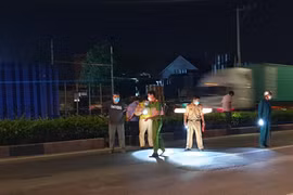 Bình Dương: Truy tìm ô tô tông chết người rồi bỏ trốn trong đêm