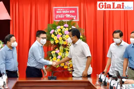 Tổng Biên tập Báo Nhân Dân Lê Quốc Minh thăm và làm việc tại Gia Lai