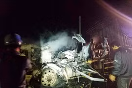 Gia Lai: Xe tải bỗng dưng bốc cháy giữa đêm