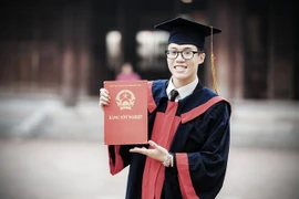 Thủ khoa kép trường Mỹ thuật:"Không bao giờ cho phép bản thân cẩu thả,qua loa"