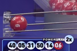 Giữ vé số trúng 1 triệu USD trong ví 4 tháng mà không biết