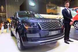 Range Rover 2018 giá từ 7,35 tỷ - SUV mới cho đại gia Việt