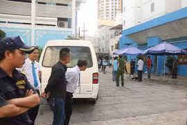 Bị truy sát vì đâm người trong quán karaoke