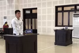 Kẻ cuồng ghen tạt axit bạn gái lĩnh 8 năm tù