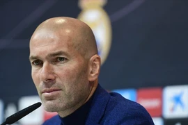 Sau Man United, thêm một "ông lớn" đưa Zidane vào tầm ngắm