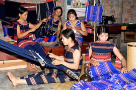 Khôi phục làng nghề Tây Nguyên