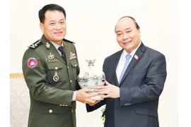 Việt Nam - Campuchia: Xây dựng khu vực biên giới hòa bình và phát triển