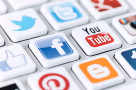 Thủ tướng chỉ đạo xây dựng bộ quy tắc ứng xử trên Facebook, YouTube