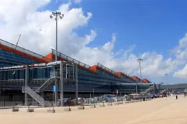 Đưa Sân bay Vân Đồn vào khai thác trong thời gian sớm nhất