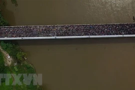 Quân đội Mỹ sẵn sàng chuyển trang thiết bị tới biên giới phía Bắc