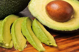 7 loại quả giúp chị em "trẻ mãi không già"