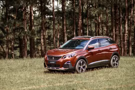 Khám phá văn hóa Pháp cùng xe Peugeot