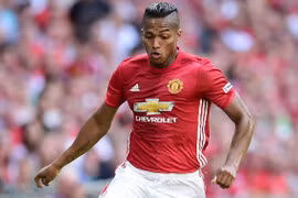 MU nguy cơ "mất trắng" đội trưởng, bộ đôi Ajax gây sốt