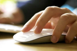 Thuê 'click tặc' đốt tiền đối thủ quảng cáo: Chiêu bẩn và đòn trả đũa