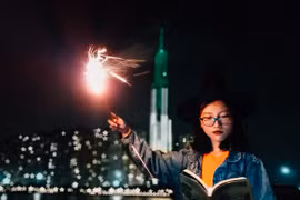 Sáng tạo ảnh Halloween với Galaxy J6+