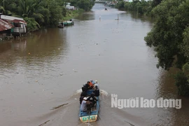 Sau cự cãi vì bạn gái nhậu,thi thể nam thanh niên phát hiện dưới kênh