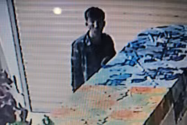 Nửa đêm đột nhập tiệm vàng, trộm 90 lượng