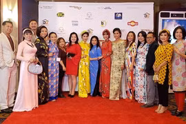 Cô ba Sài Gòn ra mắt tại Mỹ