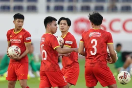 Bộ 3 ngôi sao HAGL có thể mất vị trí vì Hùng Dũng