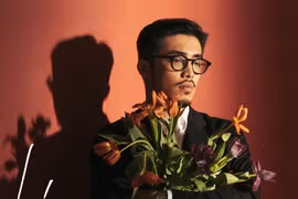 Tại sao âm nhạc của Vũ "một màu" nhưng vẫn luôn được yêu thích?