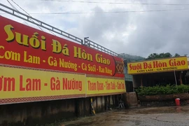 Nhiều trạm dừng dọc Quốc lộ 27C mập mờ hồ sơ, xây không phép