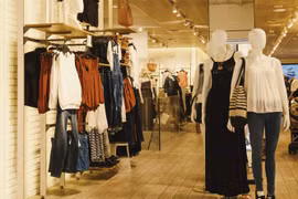 Thay đổi để tồn tại và phát triển