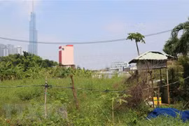 Người mua nhà đòi quyền lợi: Mỏi mắt chờ đất, chờ sổ đỏ