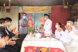 Chủ tịch Ủy ban MTTQ Việt Nam tỉnh Gia Lai thăm và chúc mừng các cơ sở đạo Cao Đài