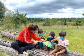 Giáo viên mầm non: Tạm dừng đến trường, không dừng dạy học