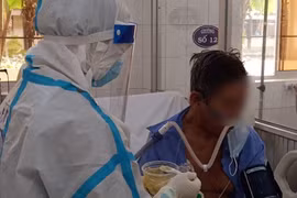 Cần cơ chế cho y tế tư nhân điều trị bệnh nhân COVID-19 hiệu quả hơn