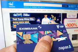 Thẻ ATM "đời cũ" sẽ bị vô hiệu hóa sau 31-12?