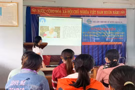 Krông Pa: Tư vấn chăm sóc sức khỏe sinh sản cho phụ nữ và trẻ em gái