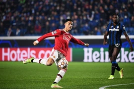 Kết quả bảng F Champions League: Ronaldo cứu Manchester United và HLV Solskjaer