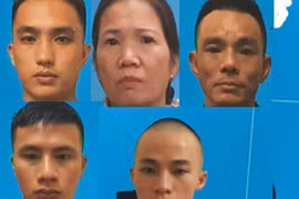 Nhận hợp đồng đòi nợ, "mắc màn" canh gác, bắt giữ "con nợ" trước cửa nhà