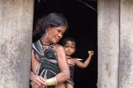 Yêu thương từ chiếc địu này…