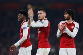 Arsenal sớm giành vé vào vòng knock-out Europa League