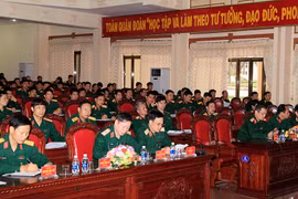 250 cán bộ tham gia