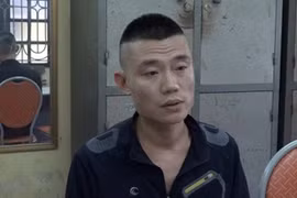 Bắt giữ chủ ki-ốt tàng trữ vũ khí "nóng"