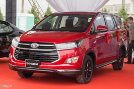 Toyota Innova Venturer mới giá 855 triệu tại Việt Nam