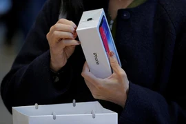 Giá trị thật iPhone X chỉ 8,5 triệu đồng