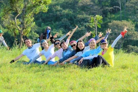 Bản sắc Việt: Yêu hơn những chuyến đi