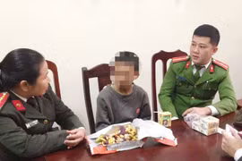 Bé trai 12 tuổi đạp xe 250 km mới biết lạc đường