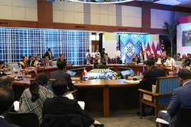 Thủ tướng đề nghị ASEAN tập trung vào lợi ích của người dân