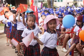 Mang Yang: Phấn đấu có thêm 4 trường đạt chuẩn quốc gia