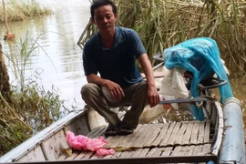 Kỳ 1: Chồng cùng vợ chèo ghe cứu 15 người