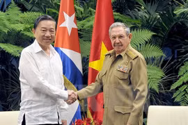 Việt Nam-Cuba chia sẻ kinh nghiệm bảo vệ an ninh chính trị nội bộ